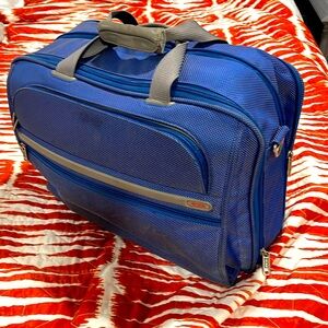 Tumi travel multifunctional bag